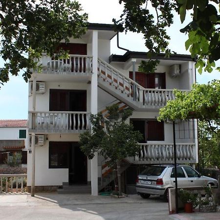 Apartments With A Parking Space Starigrad, Paklenica - 6618 Eksteriør billede