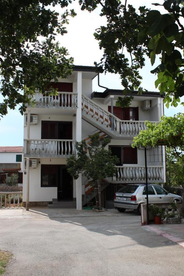 Apartments With A Parking Space Starigrad, Paklenica - 6618 Eksteriør billede