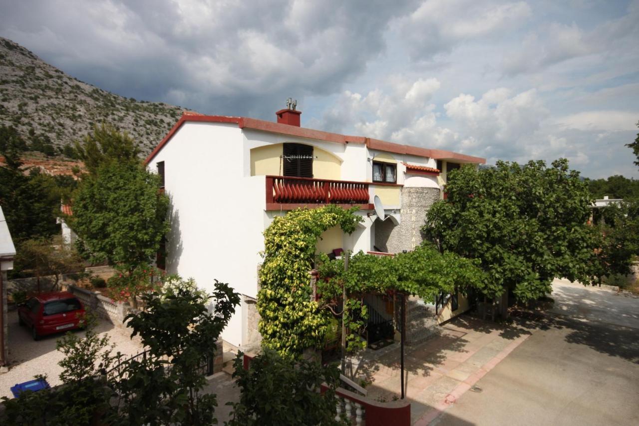 Apartments With A Parking Space Starigrad, Paklenica - 6618 Eksteriør billede